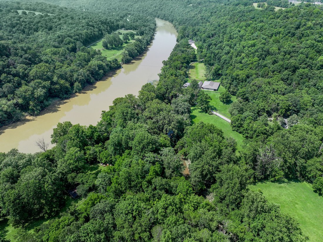 Land in Versailles, Kentucky, United States 4 - 18400012