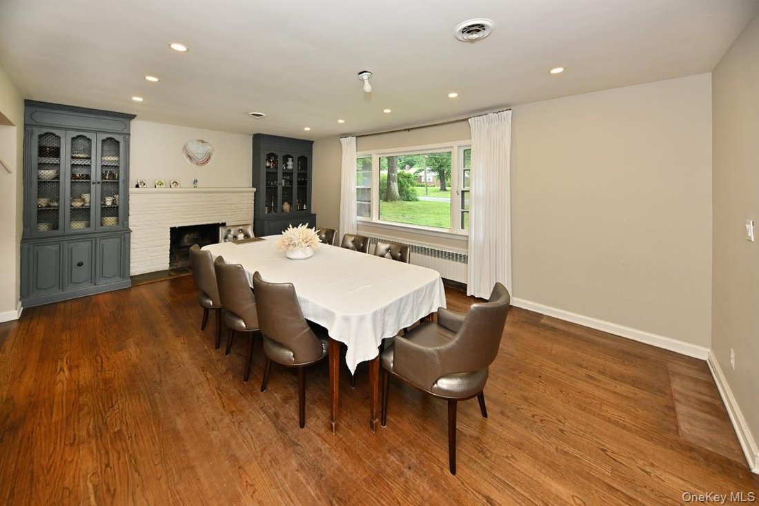 House in Spring Valley, New York, United States 5 - 18399498