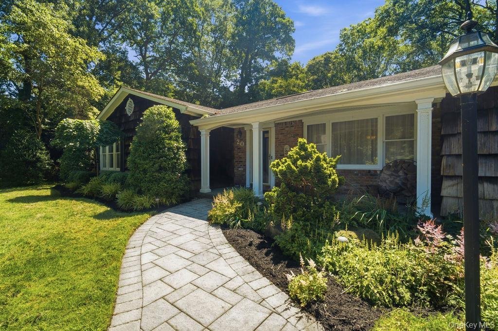 House in Smithtown, New York, United States 3 - 18398549