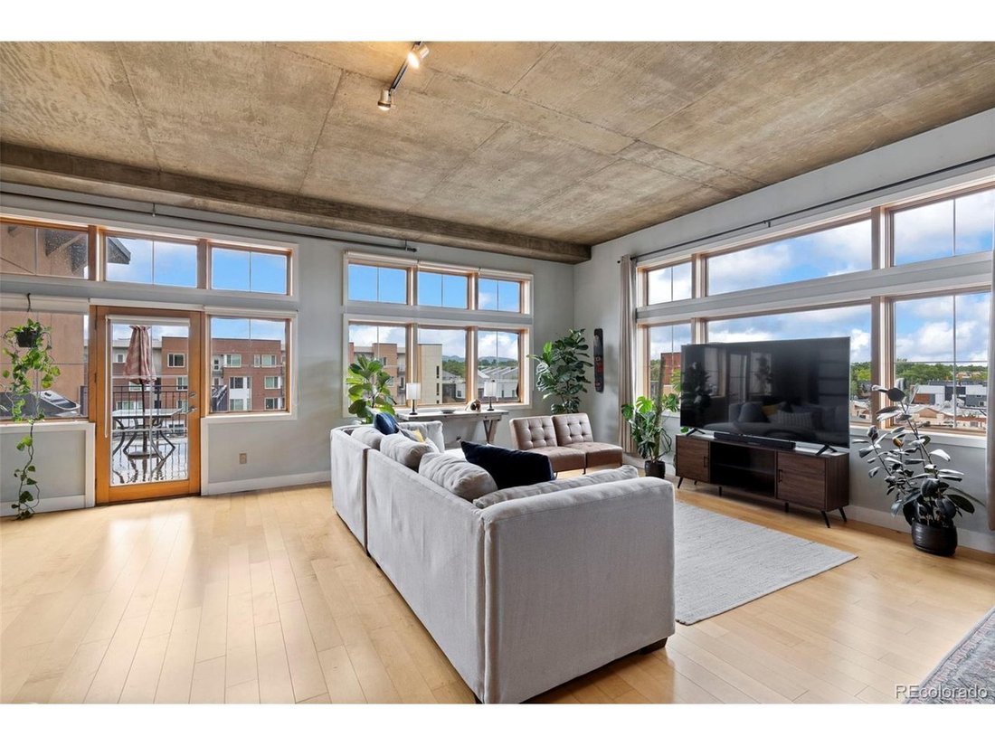 Condo in Denver, Colorado, United States 5 - 18398796