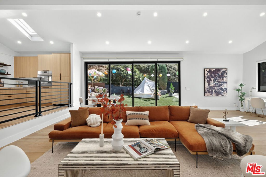 House in Los Angeles, California, United States 1 - 18398478