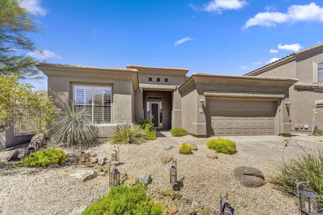 Carefree, Arizona, United States 2 - 18400022