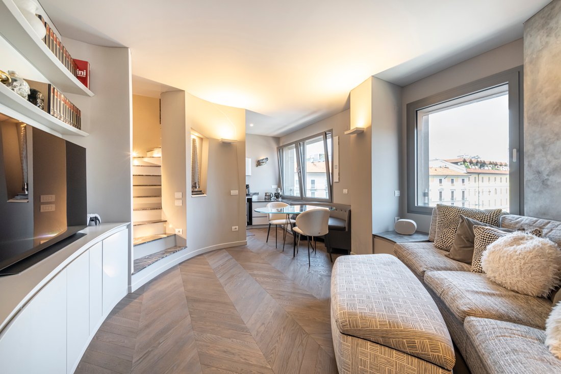Penthouse in Independence - Queen Giovanna, Milan, Italy 3 - 18400458