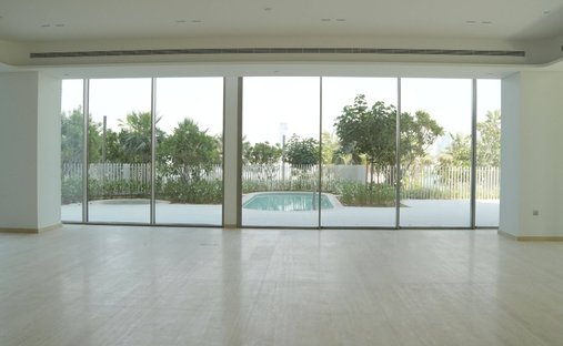 Villa in Dubai, Dubai, United Arab Emirates 1
