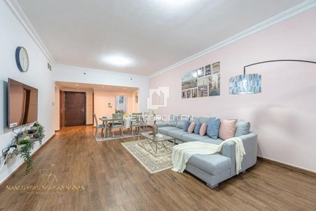 Apartment in JLT / Jumeirah Lakes Towers, Dubai, United Arab Emirates 1 - 18400135