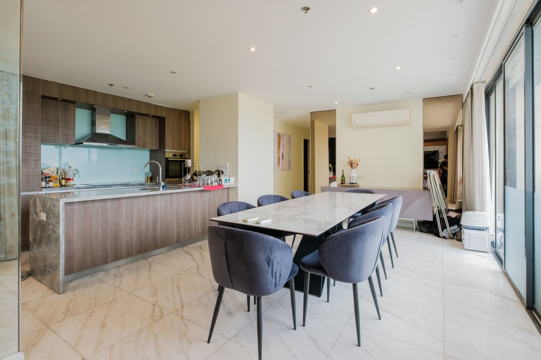 Condo in Taguig, Metro Manila, Philippines 5 - 18400292