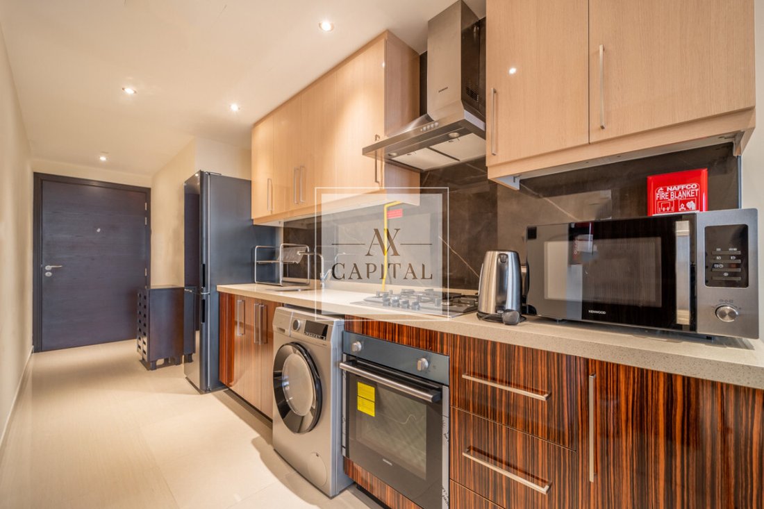 Apartment in United Arab Emirates 4 - 18400249