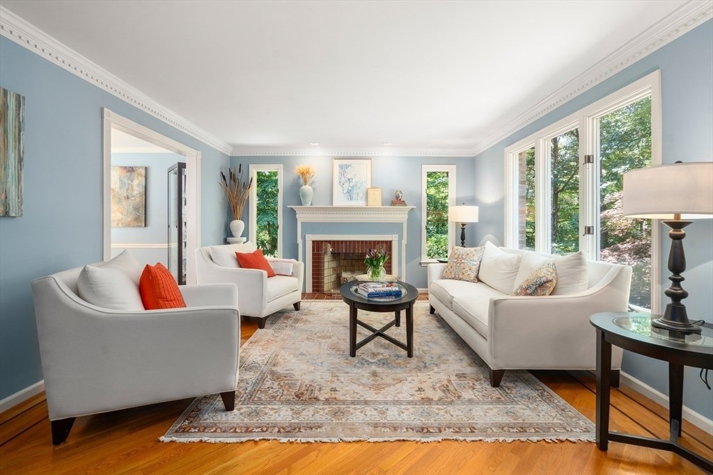House in Framingham, Massachusetts, United States 3 - 18400264