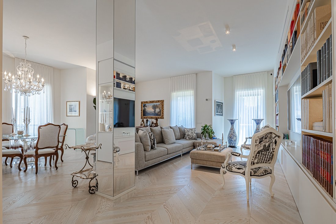 Apartment in Garibaldi - Porta Venezia, Milan, Lombardy 1 - 18402505