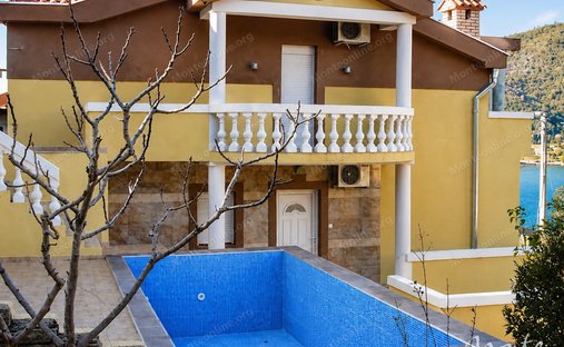 House in Lepetani, Kotor Municipality, Montenegro 1