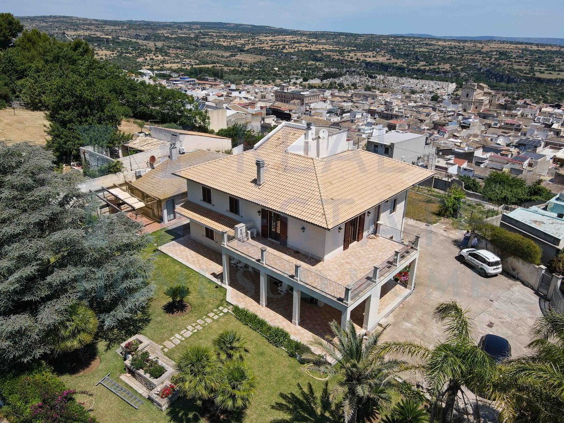 Villa in Canicattini Bagni, Sicily, Italy 2 - 18402449