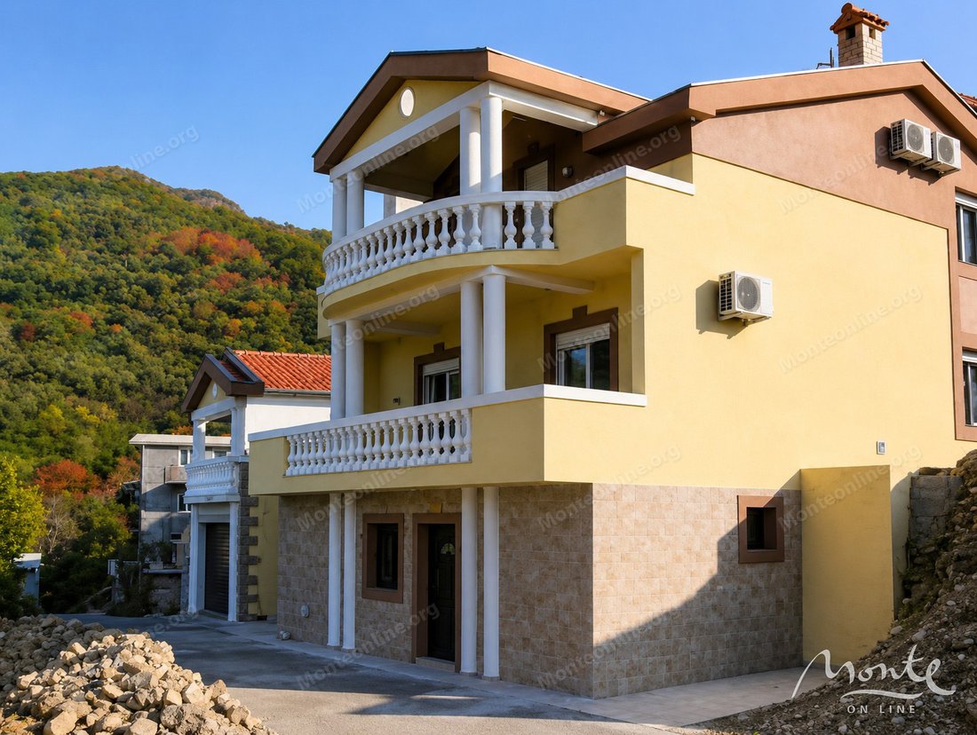 House in Lepetani, Kotor Municipality, Montenegro 4 - 18402426