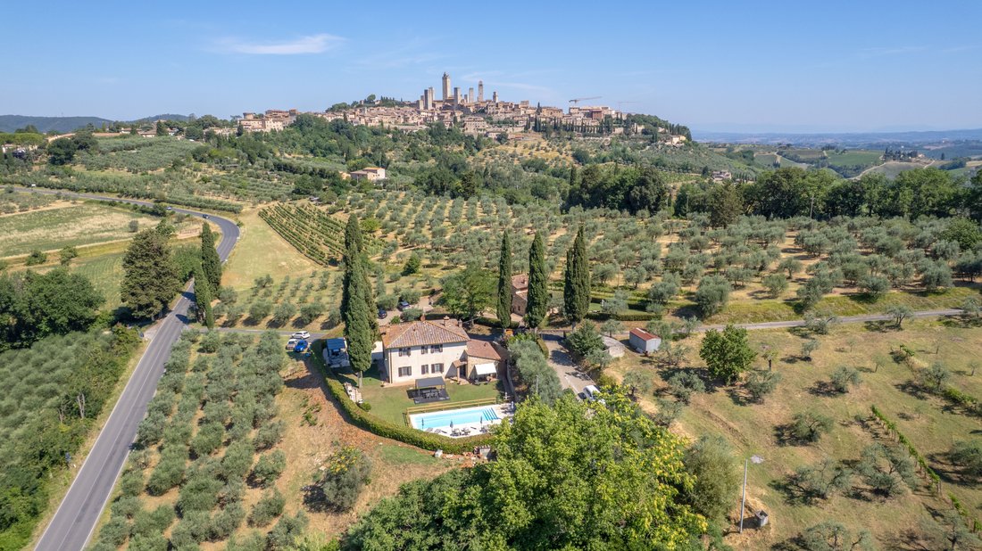 Villa in San Gimignano, Tuscany, Italy 1 - 18402382