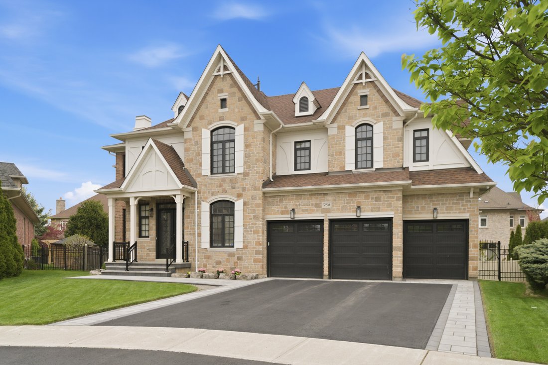 House in Mississauga, Ontario, Canada 1 - 17931153