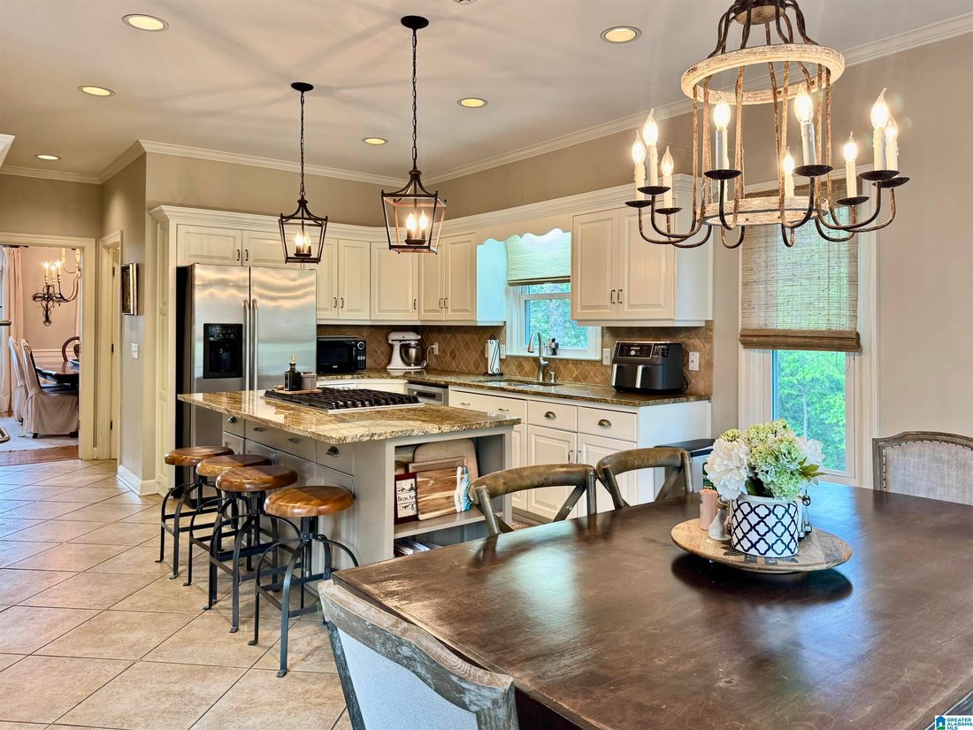 House in Vestavia Hills, Alabama, United States 2 - 18402318