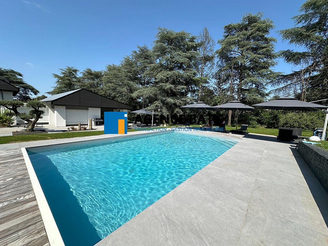 House in Saint-Étienne, Auvergne-Rhône-Alpes, France 1 - 18400487