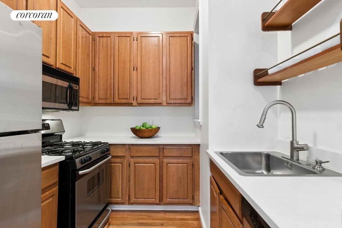 Condo in New York, New York, United States 4 - 18402579