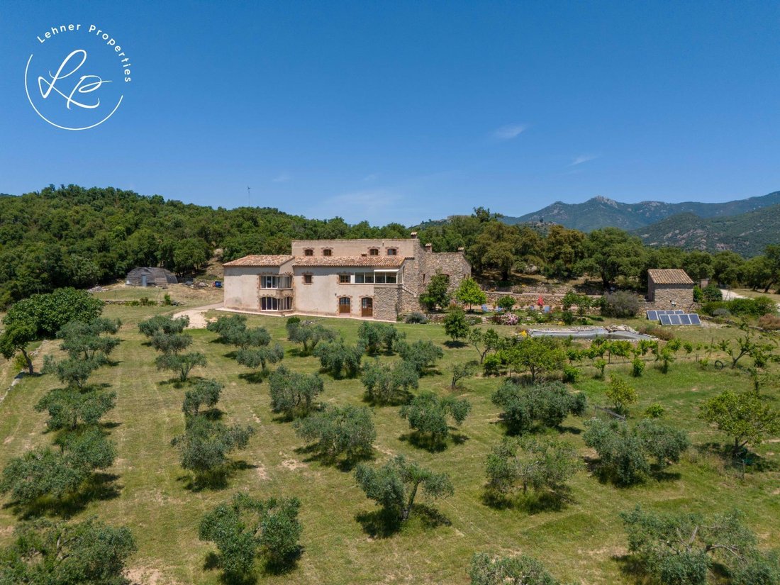 Country House in la Jonquera, Catalonia, Spain 2 - 18288389