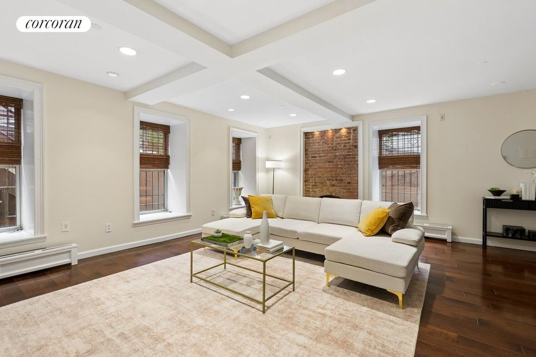 Condo in New York, New York, United States 2 - 18402579