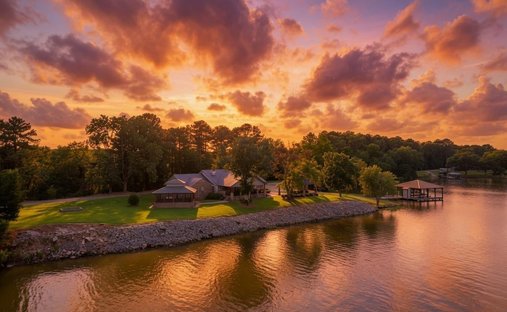 House in Riverside, Alabama, United States 1