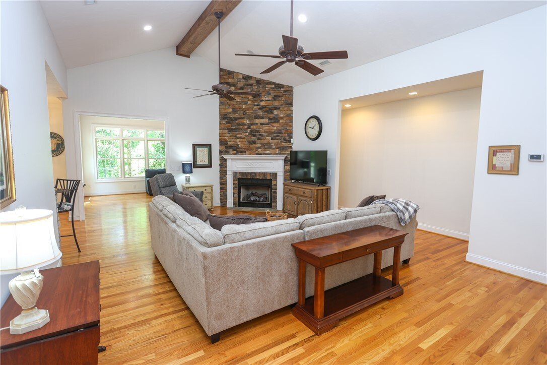 House in Seneca, South Carolina, United States 2 - 18401709