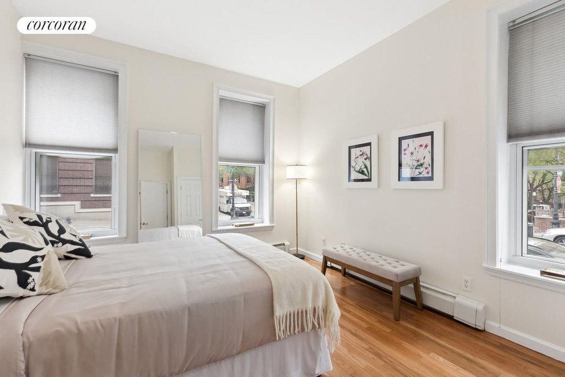 Condo in New York, New York, United States 5 - 18402579