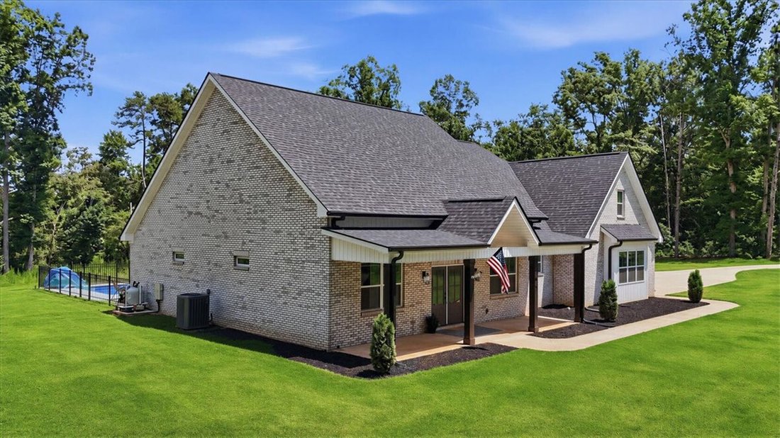 House in Easley, South Carolina, United States 2 - 18401722