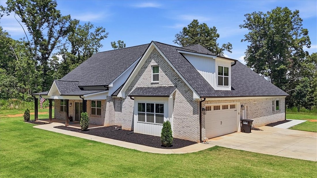 House in Easley, South Carolina, United States 3 - 18401722