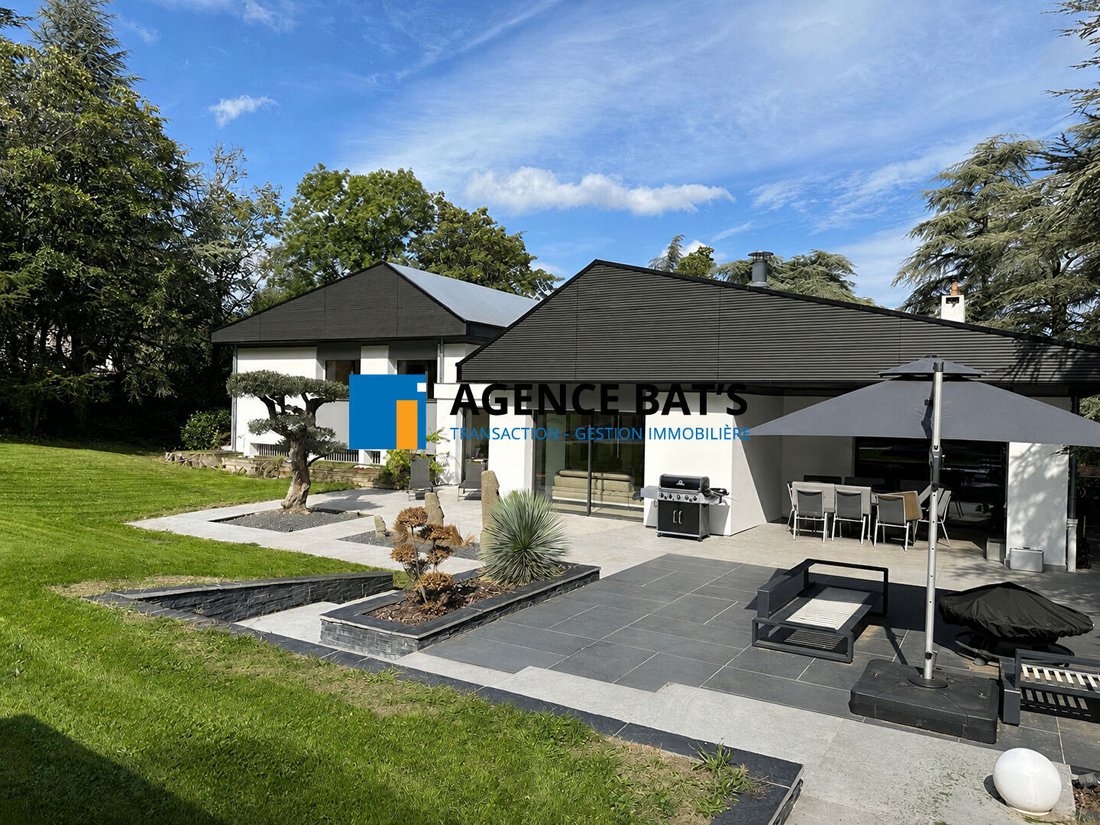 House in Saint-Étienne, Auvergne-Rhône-Alpes, France 2 - 18400487