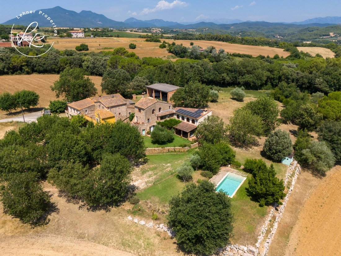 Country House in Navata, Catalonia, Spain 2 - 18400472