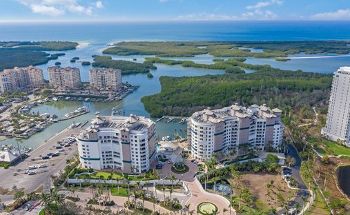 Condo in Bonita Springs, Florida, United States 1