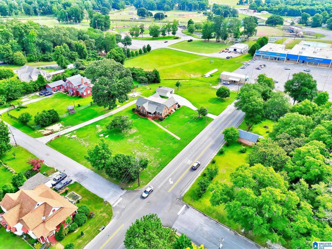 House in Clanton, Alabama, United States 4 - 18401511