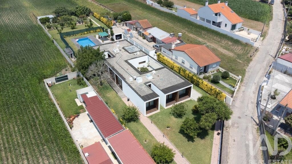 Townhouse in Valega, Aveiro District, Portugal 1 - 15903503