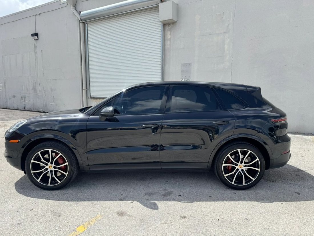 Suv in Miami, FL, United States 4 - 18400737