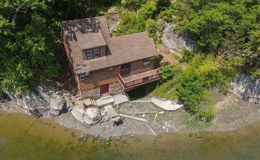 House in East Haven, Connecticut, United States 1