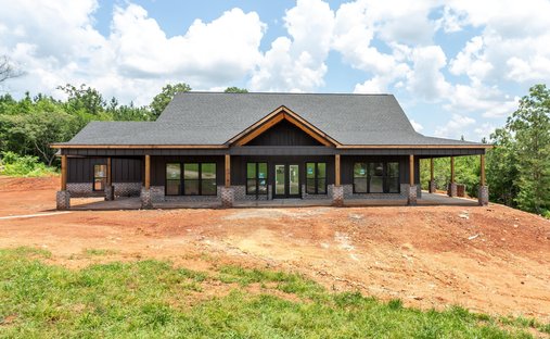 House in Lincoln, Alabama, United States 1