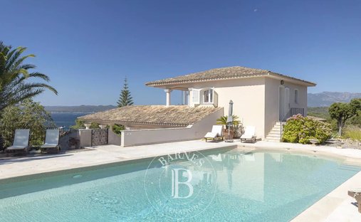 Villa in Lecci, Corsica, France 1