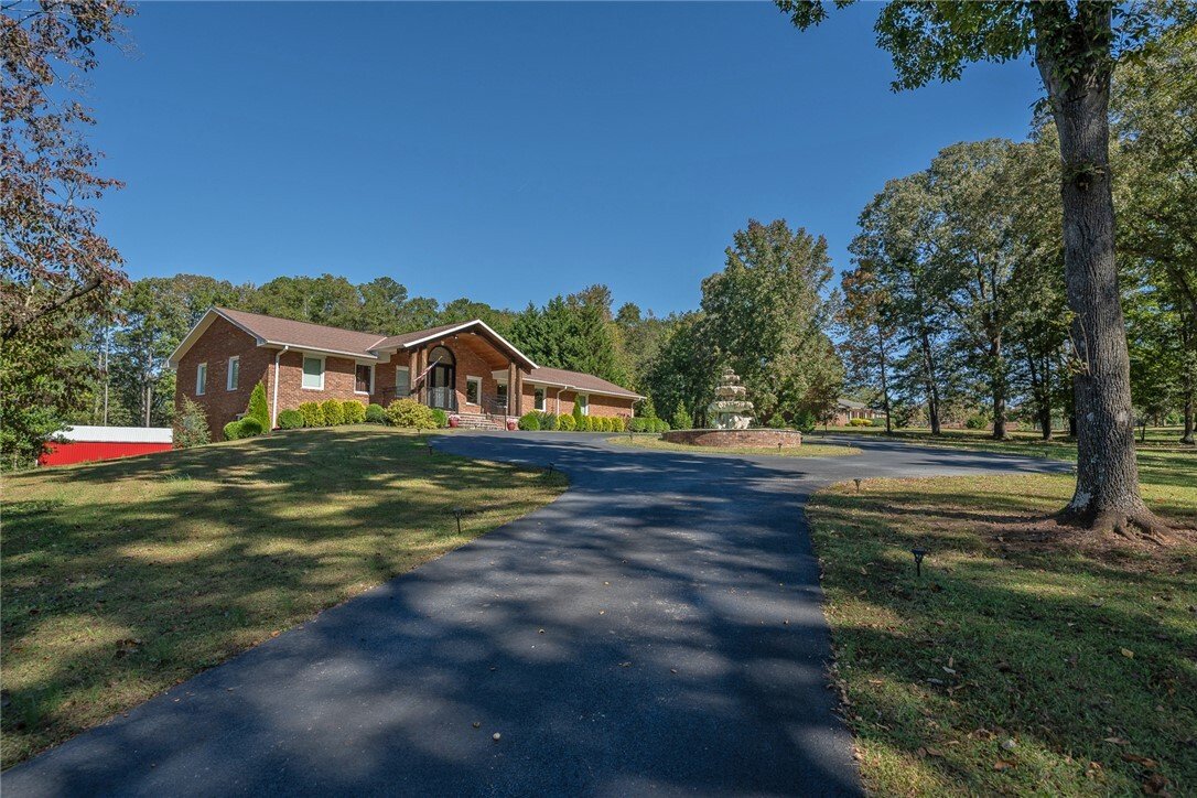 House in Inman, South Carolina, United States 1 - 18401728
