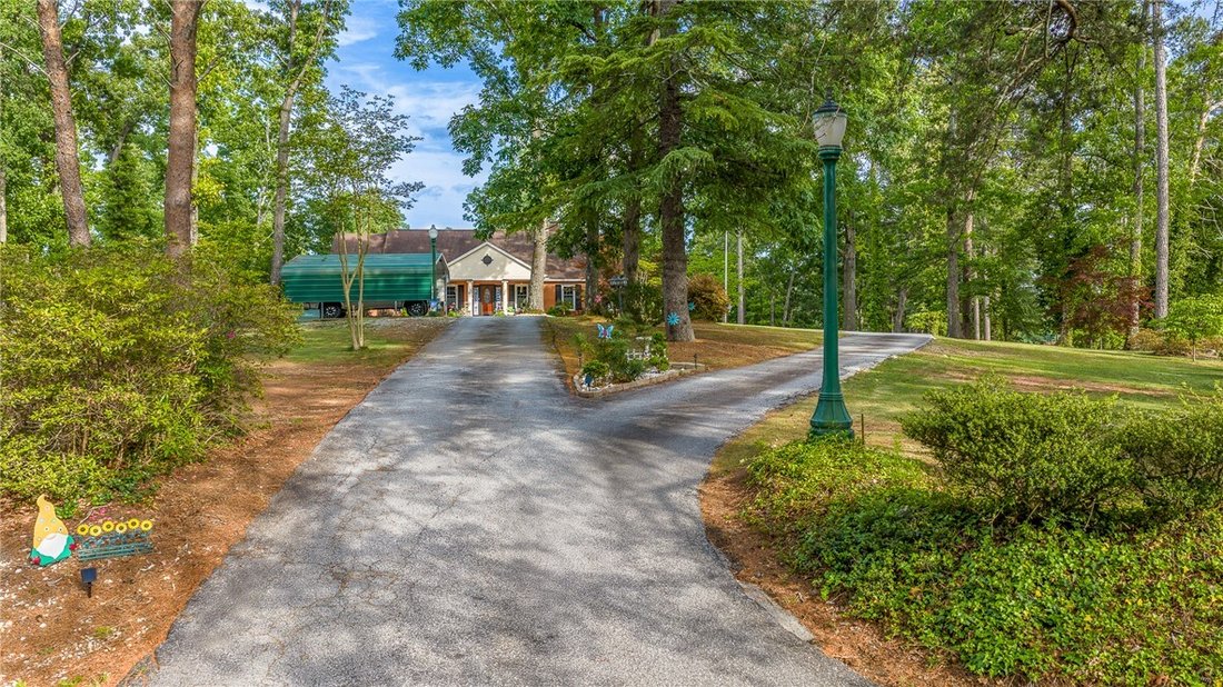 House in Seneca, South Carolina, United States 3 - 18402194