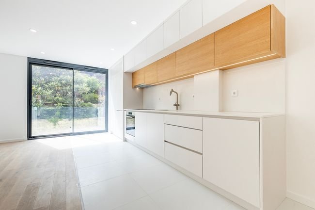 Apartment in Estoril, Cascais e Estoril, Lisbon 4 - 18402560