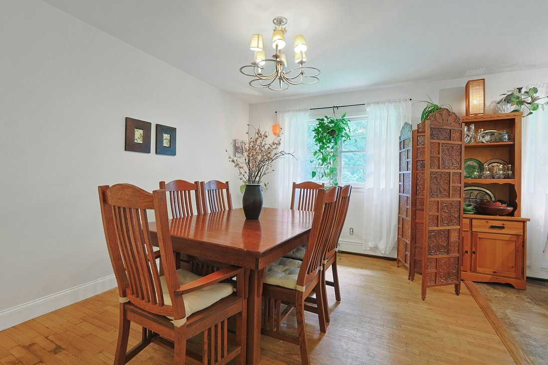 House in Airmont, New York, United States 5 - 18402596