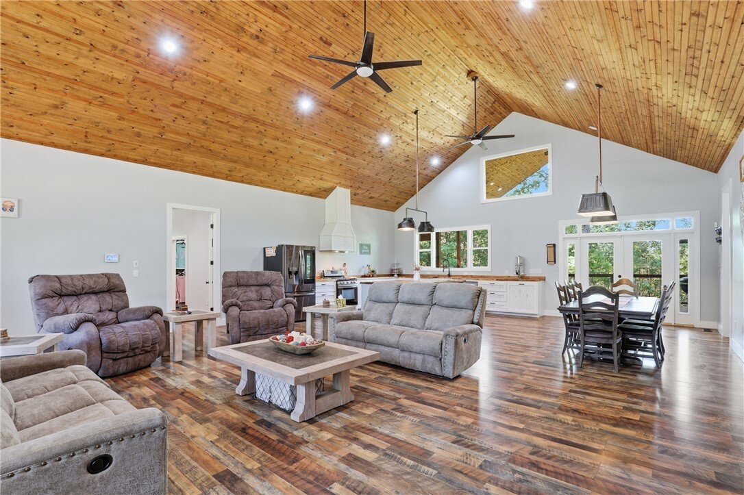 House in Pickens, South Carolina, United States 5 - 18401855