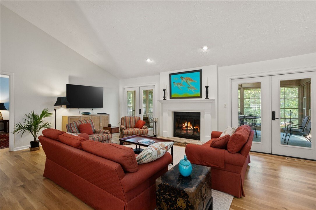 House in Salem, South Carolina, United States 4 - 18401902