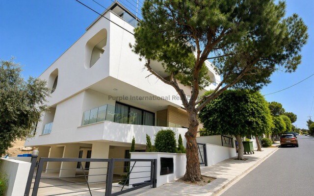 Apartment in Germasogeia, Limassol, Cyprus 1 - 18400811