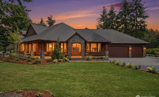 House in Black Diamond, Washington, United States 1
