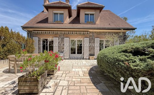 Haus in La Roche, Villebon-sur-Yvette, Frankreich 1