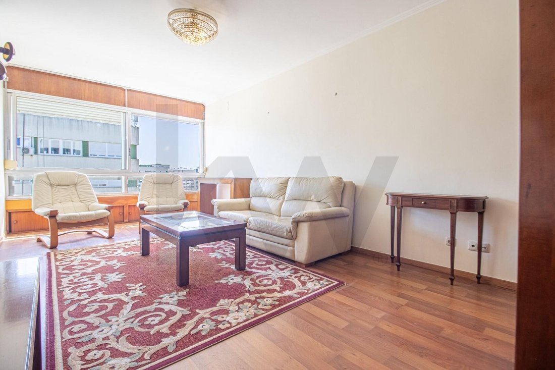 Apartment in Oeiras e Sao Juliao da Barra, Paco de Arcos e Caxias, Lisbon, Portugal 2 - 18400490
