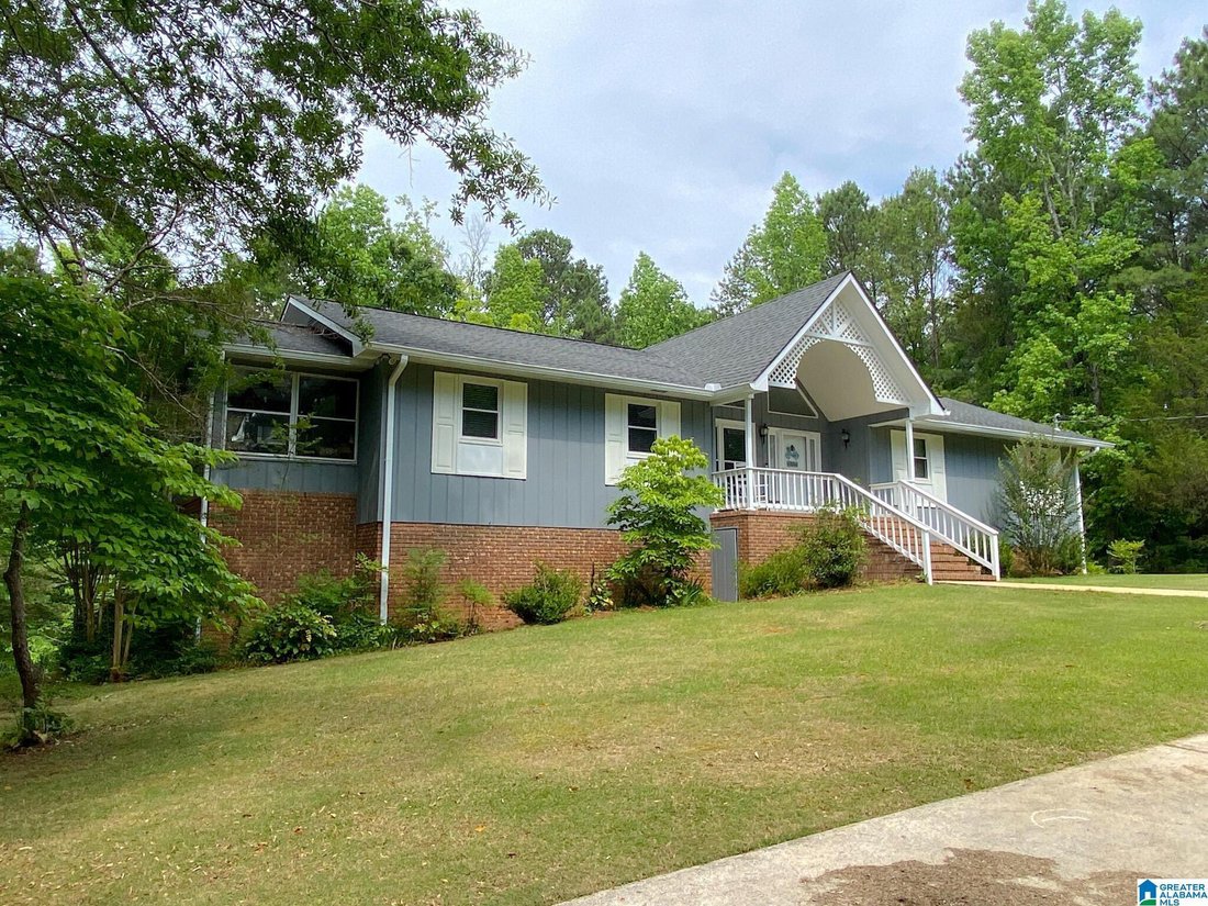 House in Anniston, Alabama, United States 4 - 18401300