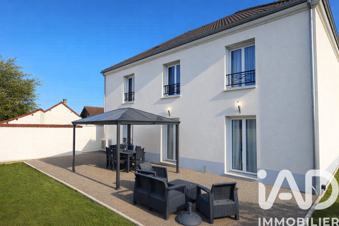 House in Tacoignieres, Ile-de-France, France 2 - 17545776