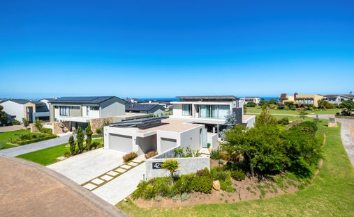 House in Oubaai Golf Estate, Western Cape, South Africa 1